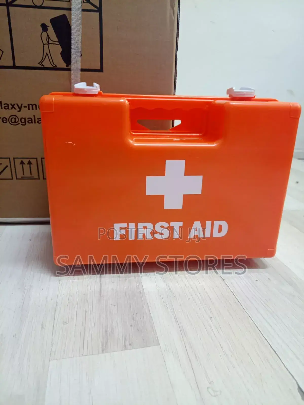 Plastic First Aid Medical Kit Case With Handle