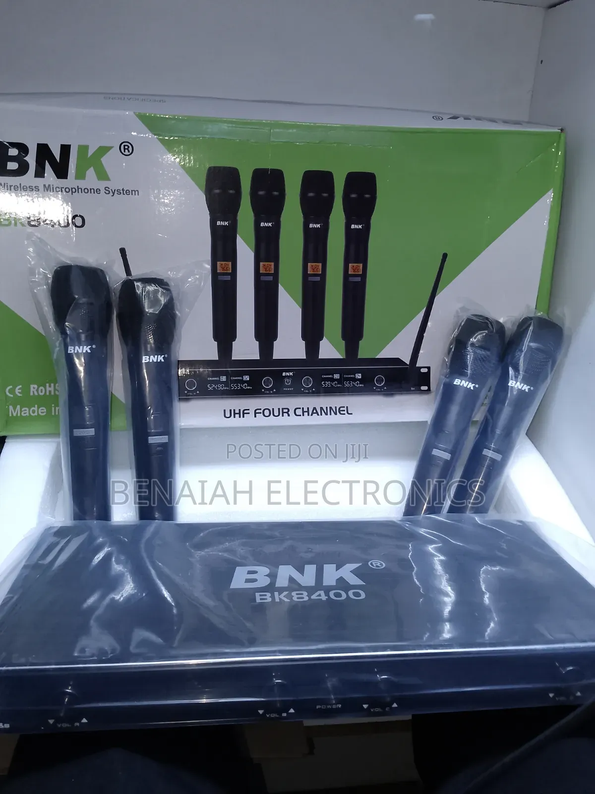 BNK Professional Wireless Microphone ,UHF Channels Four Handheld