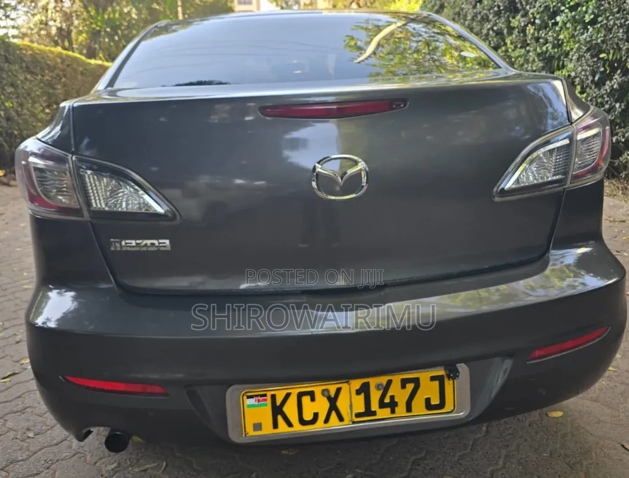 Mazda Axela 2012 Brown