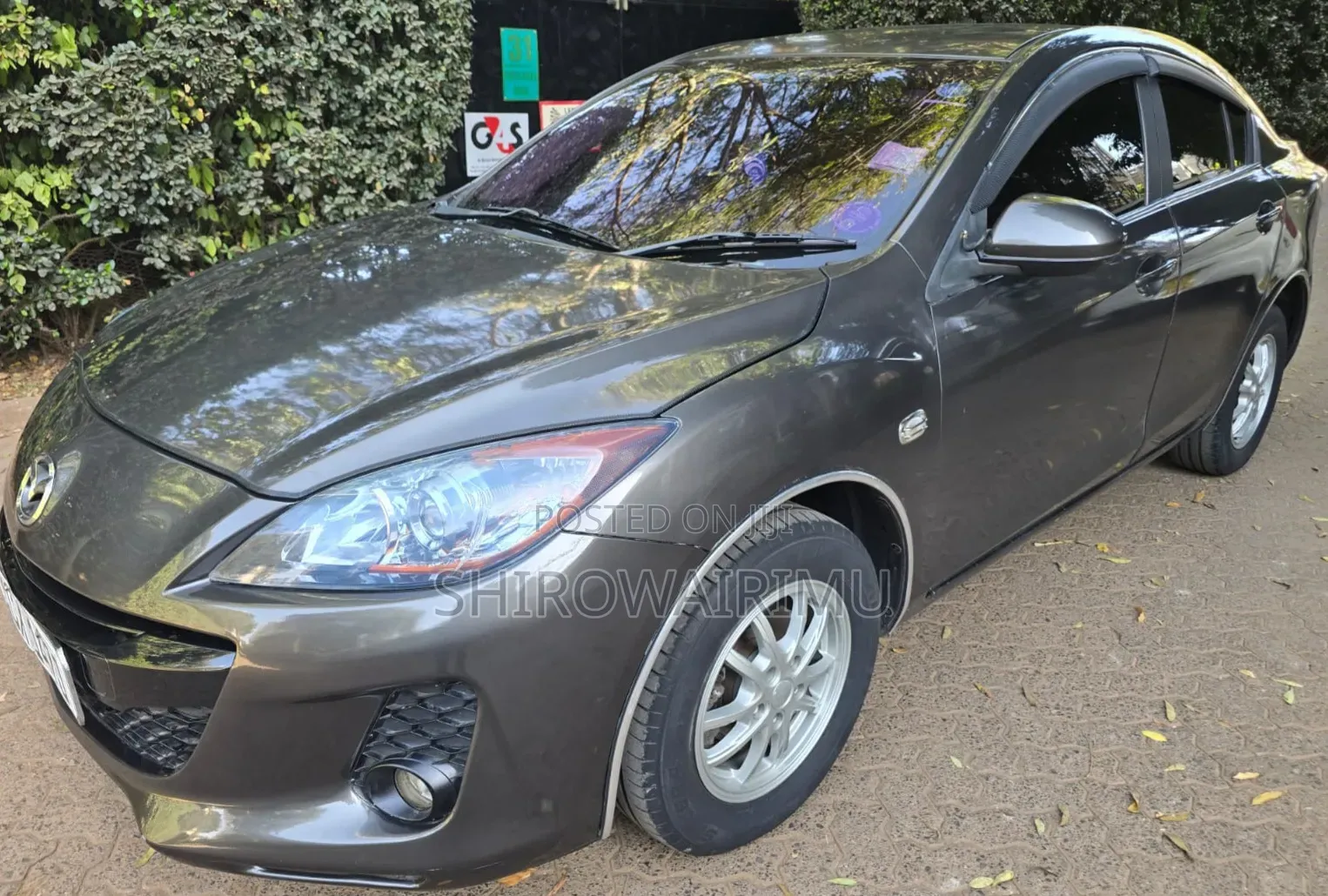 Mazda Axela 2012 Brown