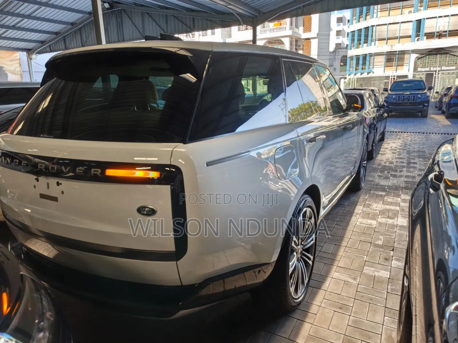 Rover Land 2022 White