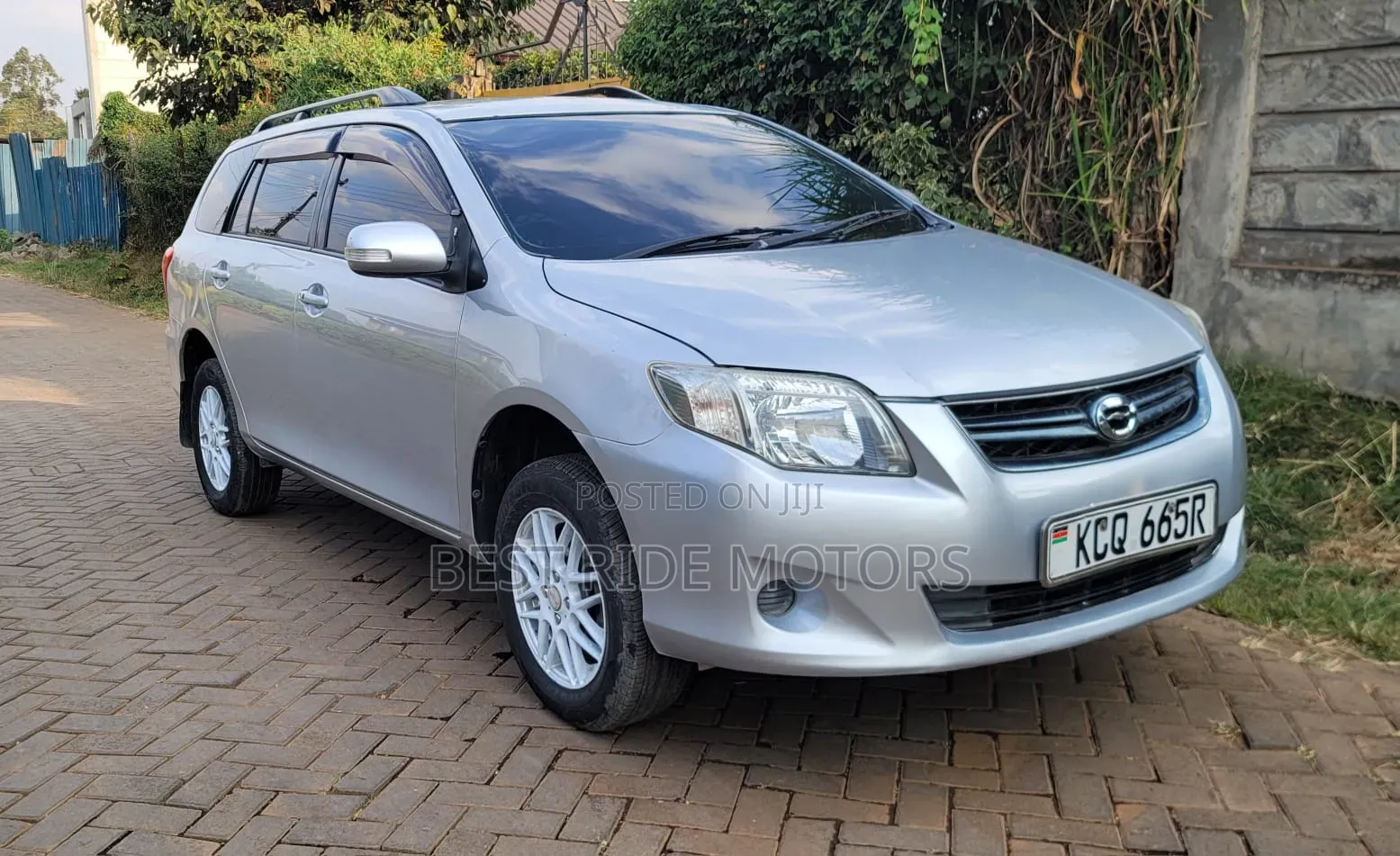 Toyota Corolla Fielder 2012 Silver