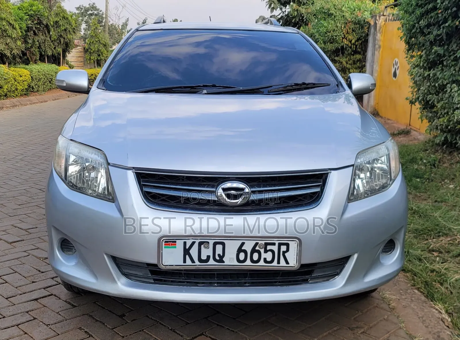 Toyota Corolla Fielder 2012 Silver