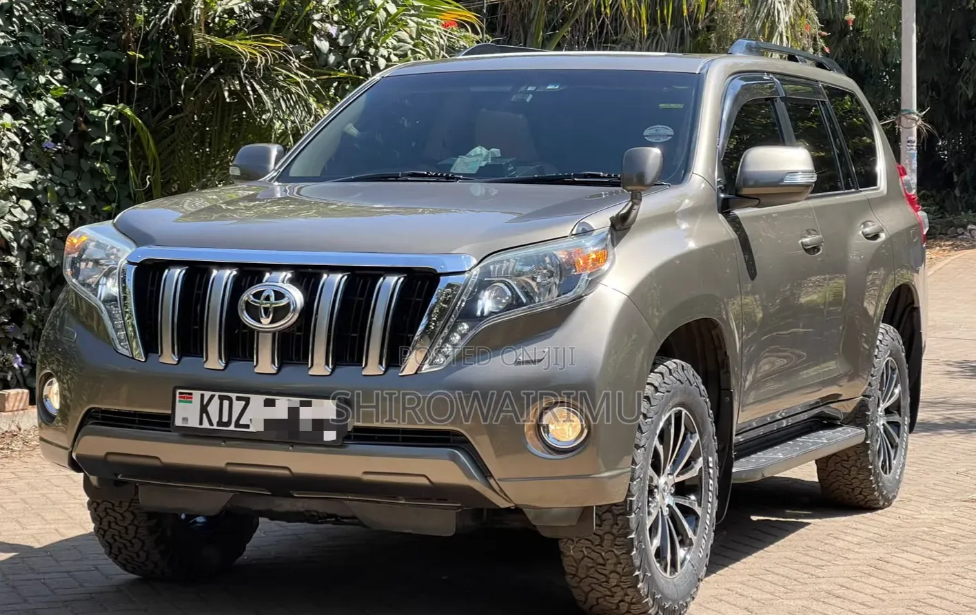 Toyota Land Cruiser Prado 2016 Brown
