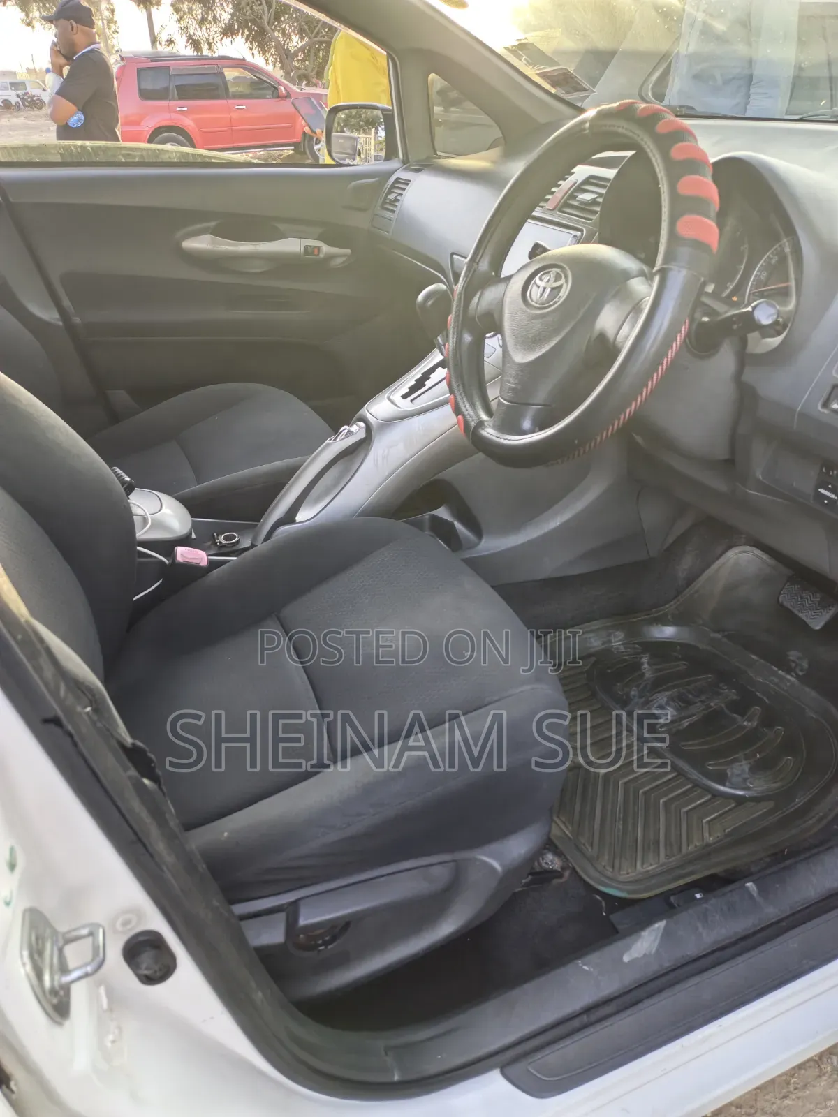 Toyota Auris 2010 White