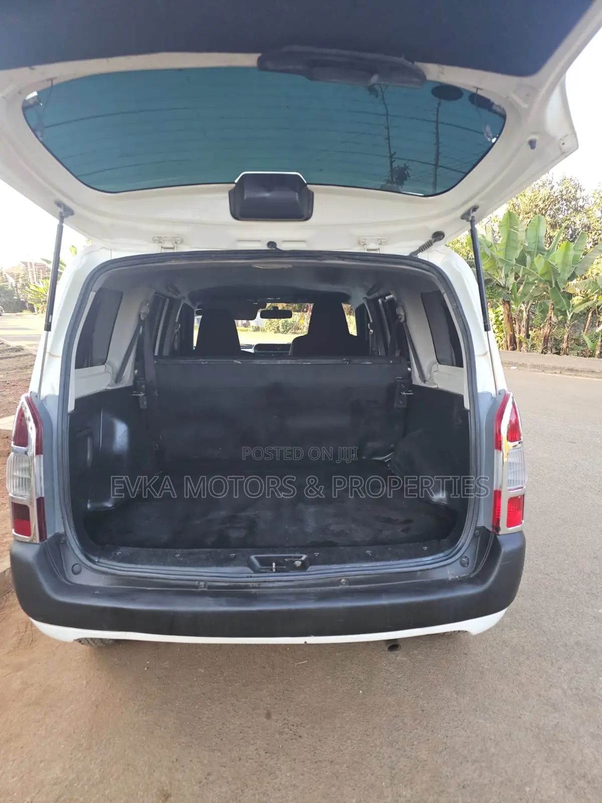 Toyota Succeed SV Premium 2016 White