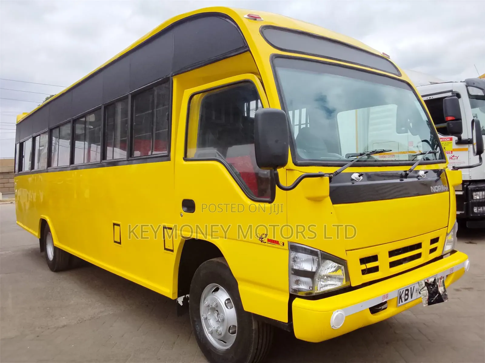 Isuzu NQR 2020 Yellow