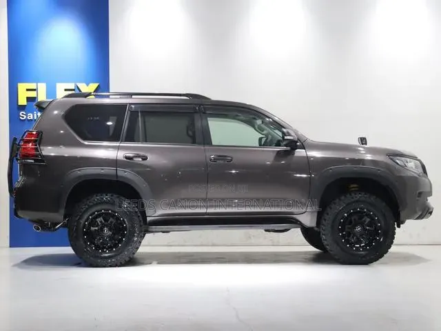 Toyota Land Cruiser Prado 2021 Gray