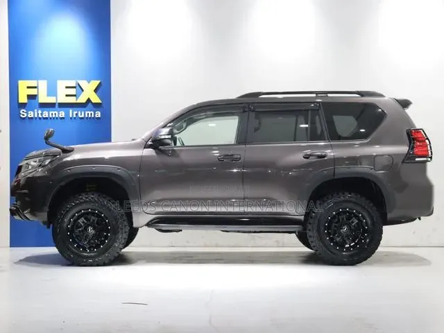 Toyota Land Cruiser Prado 2021 Gray