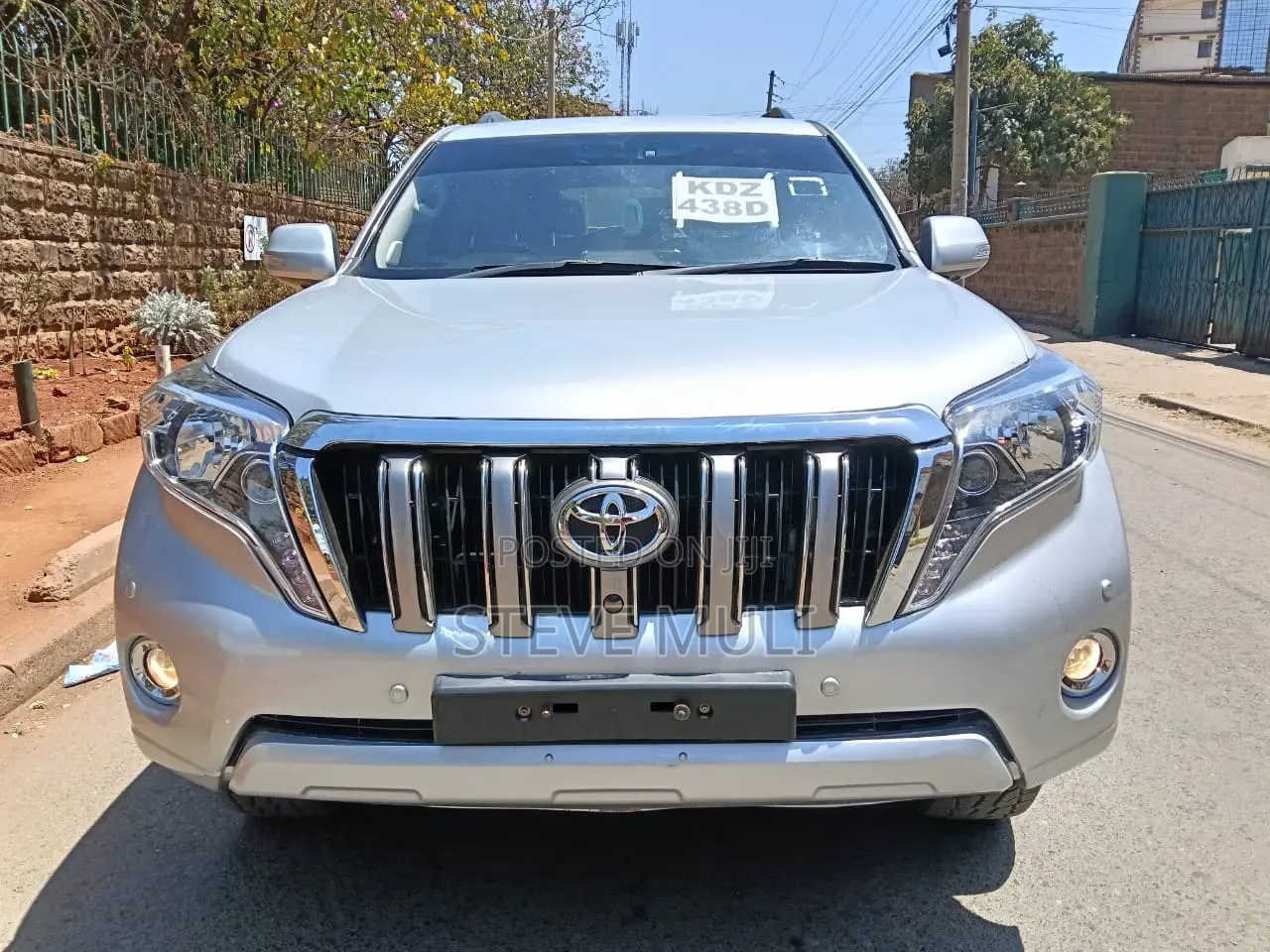 Toyota Land Cruiser Prado 2010 Silver