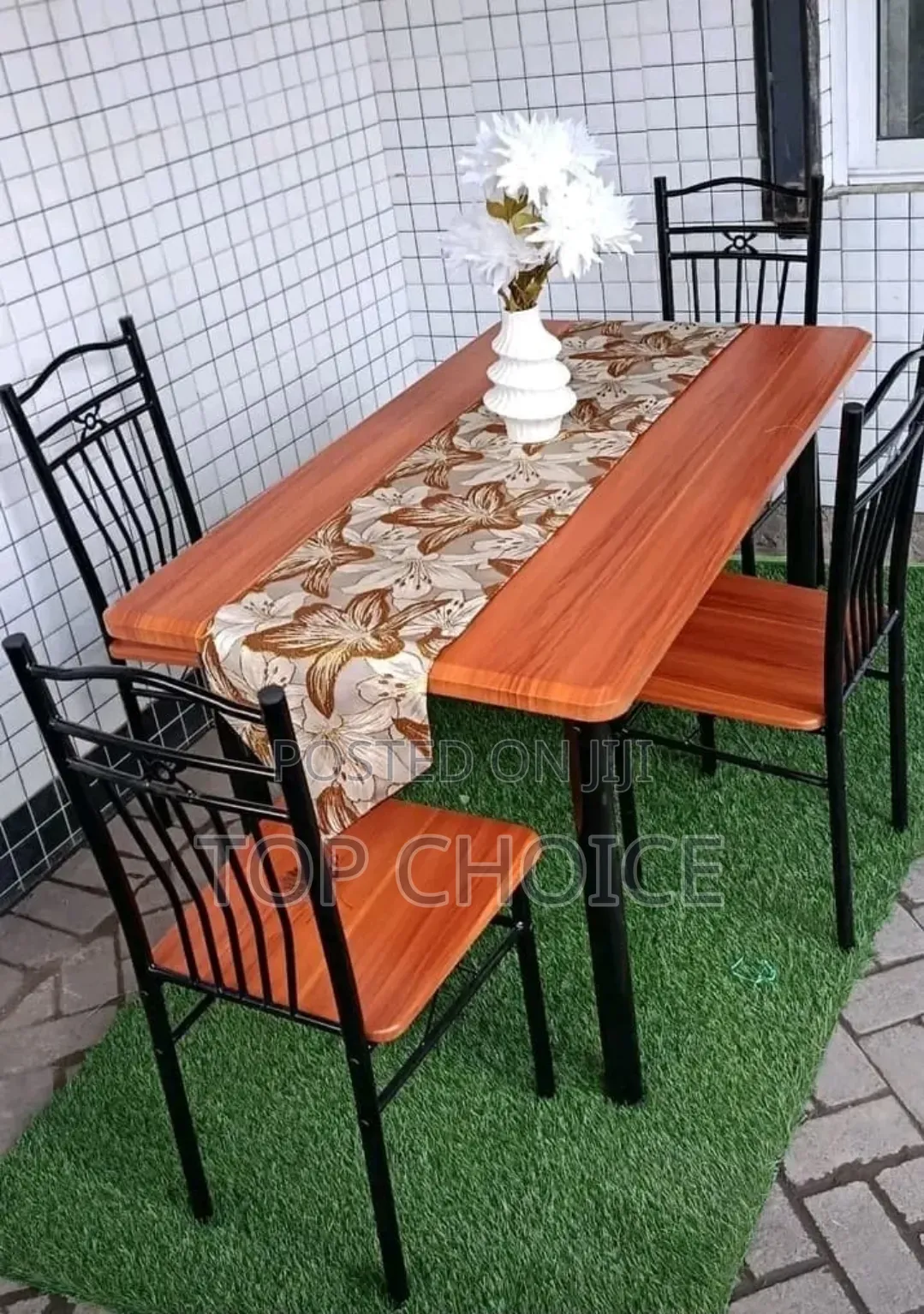 Pure Black Dining Set