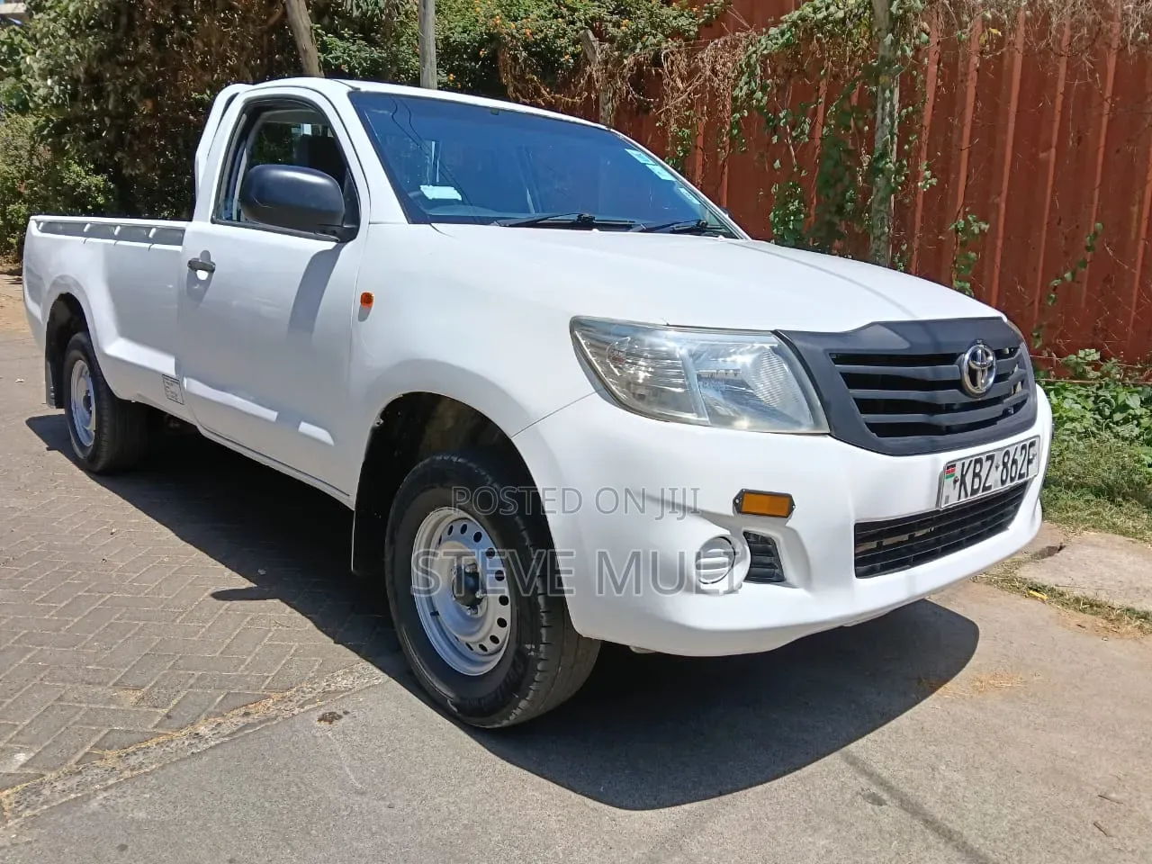 Toyota Hilux 2014 White