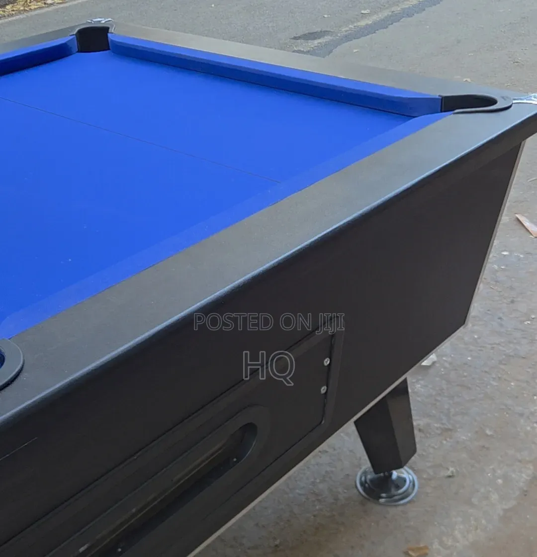 A Top Notch Premium Pool Table Snooker Assembled in England