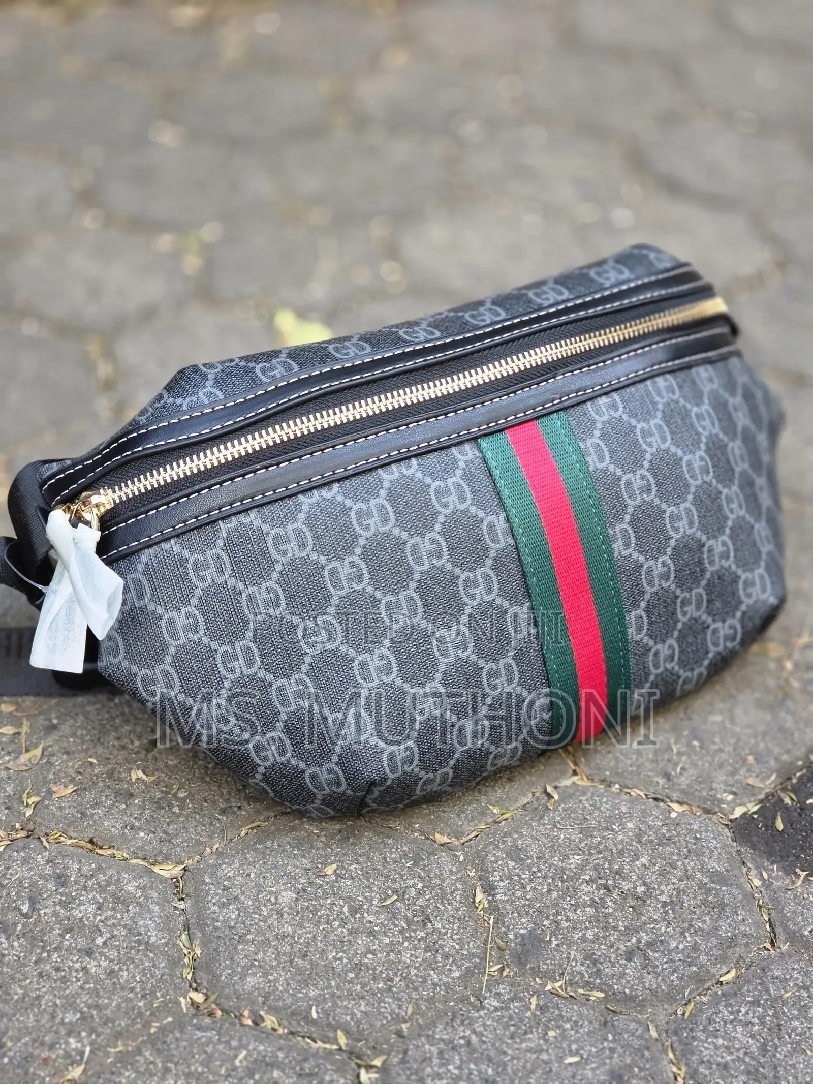 Gucci GG Supreme Chest / Waist Bag