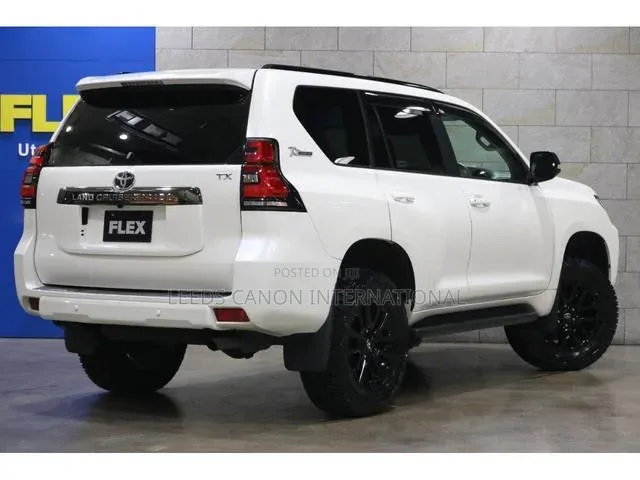 Toyota Land Cruiser Prado 2021 White