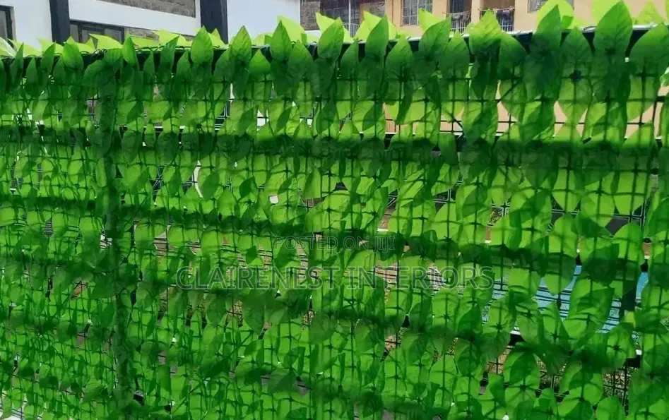 Perfect for Restaurants and Cafés Artificial Privacy Fence