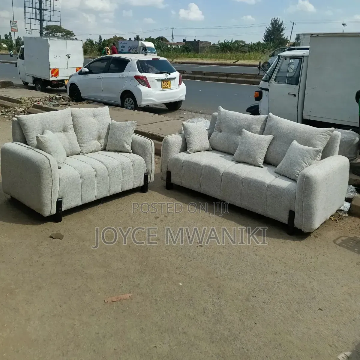 Modern White Sofa, 5 Seater 