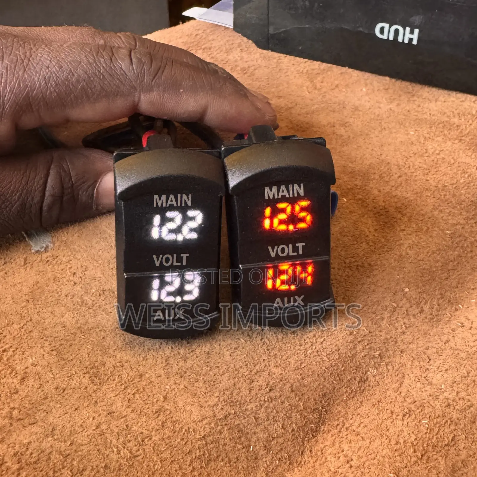 Rocker-Switch-Style Dual Digital Voltmeter