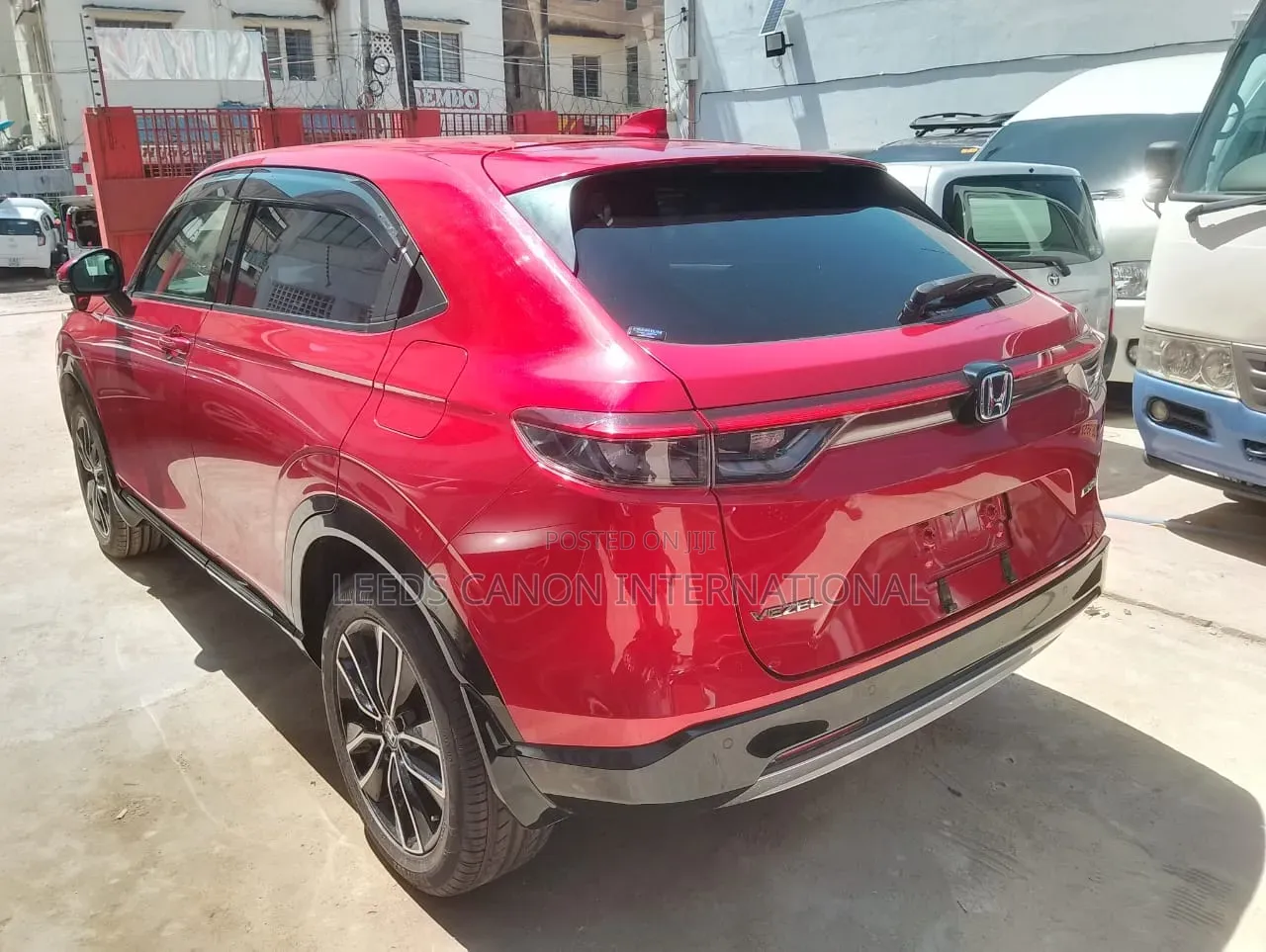 Honda Vezel 2020 Red