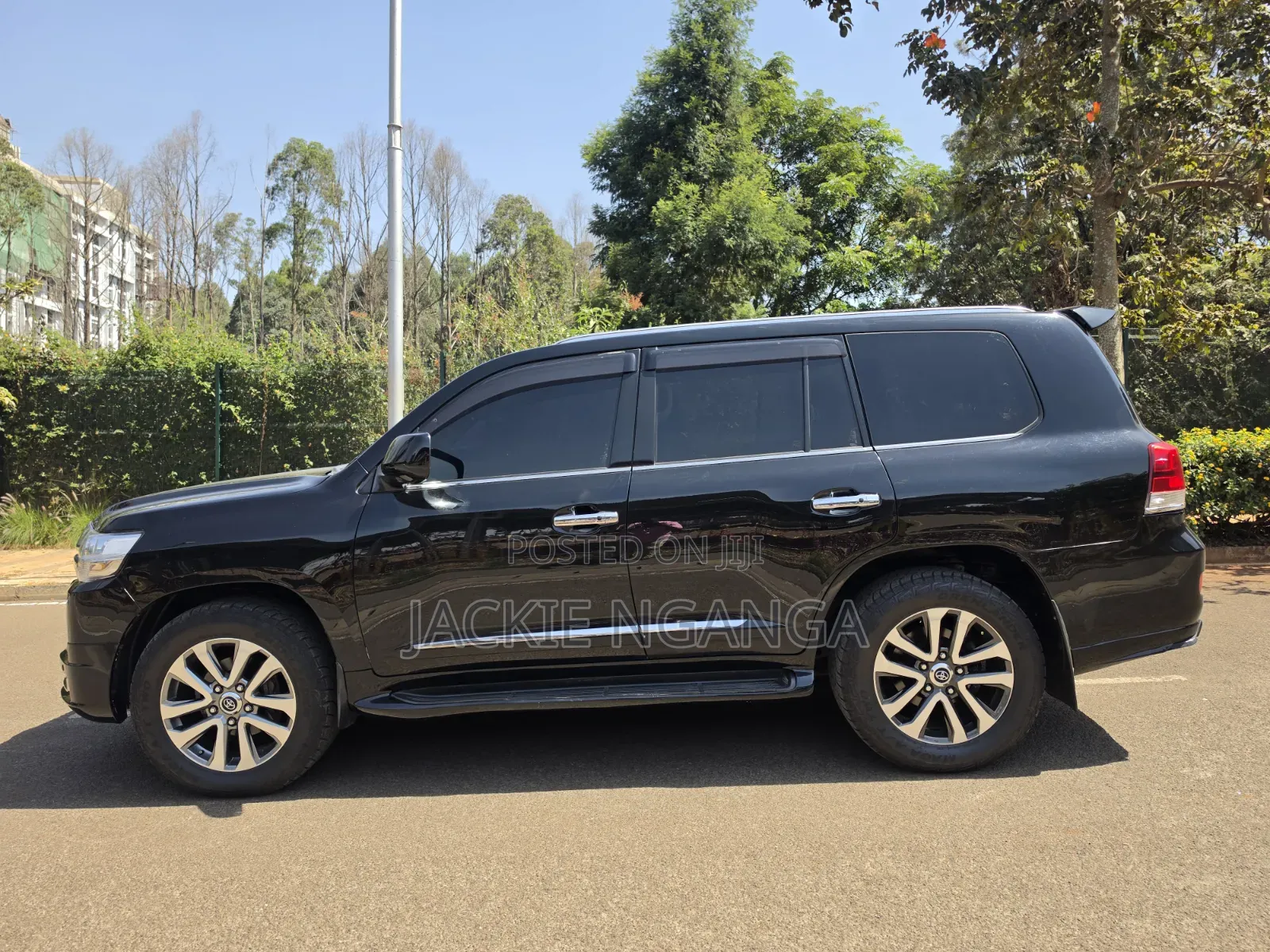 Toyota Land Cruiser 2011 Black
