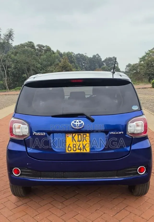 Toyota Passo 2017 Blue