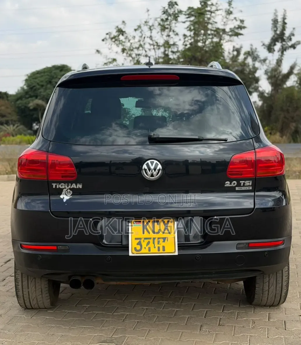 Volkswagen Tiguan 2012 Black