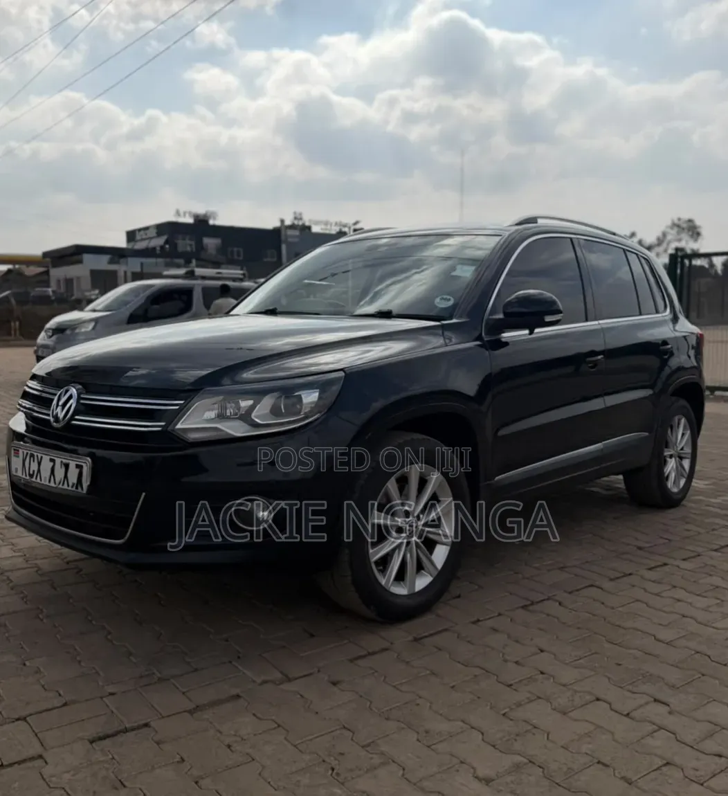 Volkswagen Tiguan 2012 Black