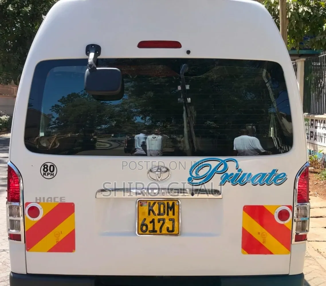Toyota HiAce 2017 White