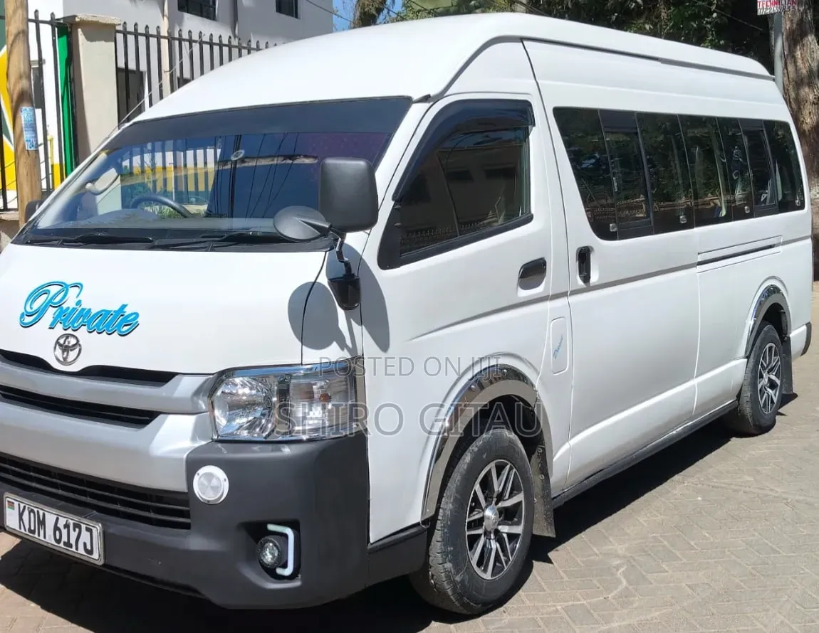Toyota HiAce 2017 White