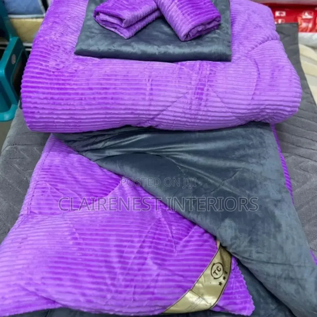 Snuggle Into Luxury With Purple and Yellow Velvet Duvets