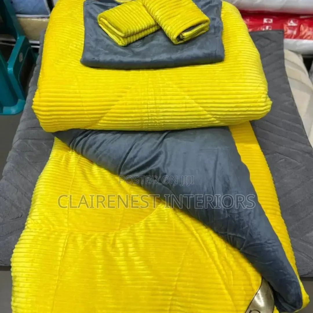 Snuggle Into Luxury With Purple and Yellow Velvet Duvets