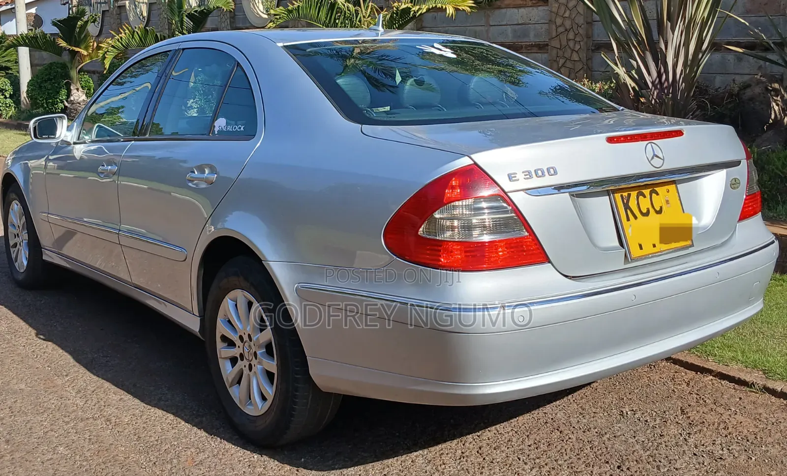 Mercedes-Benz E300 2009 Silver