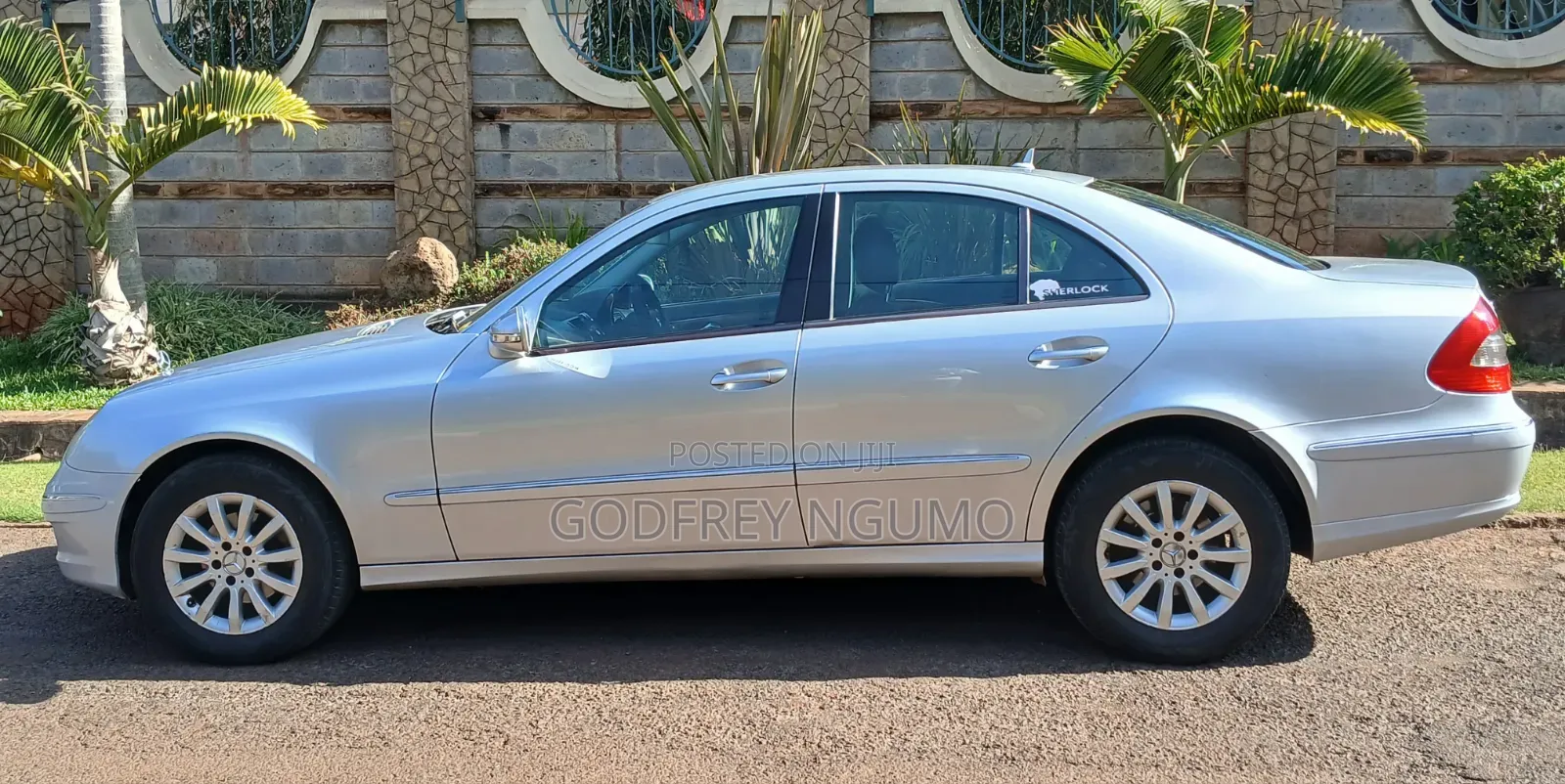 Mercedes-Benz E300 2009 Silver