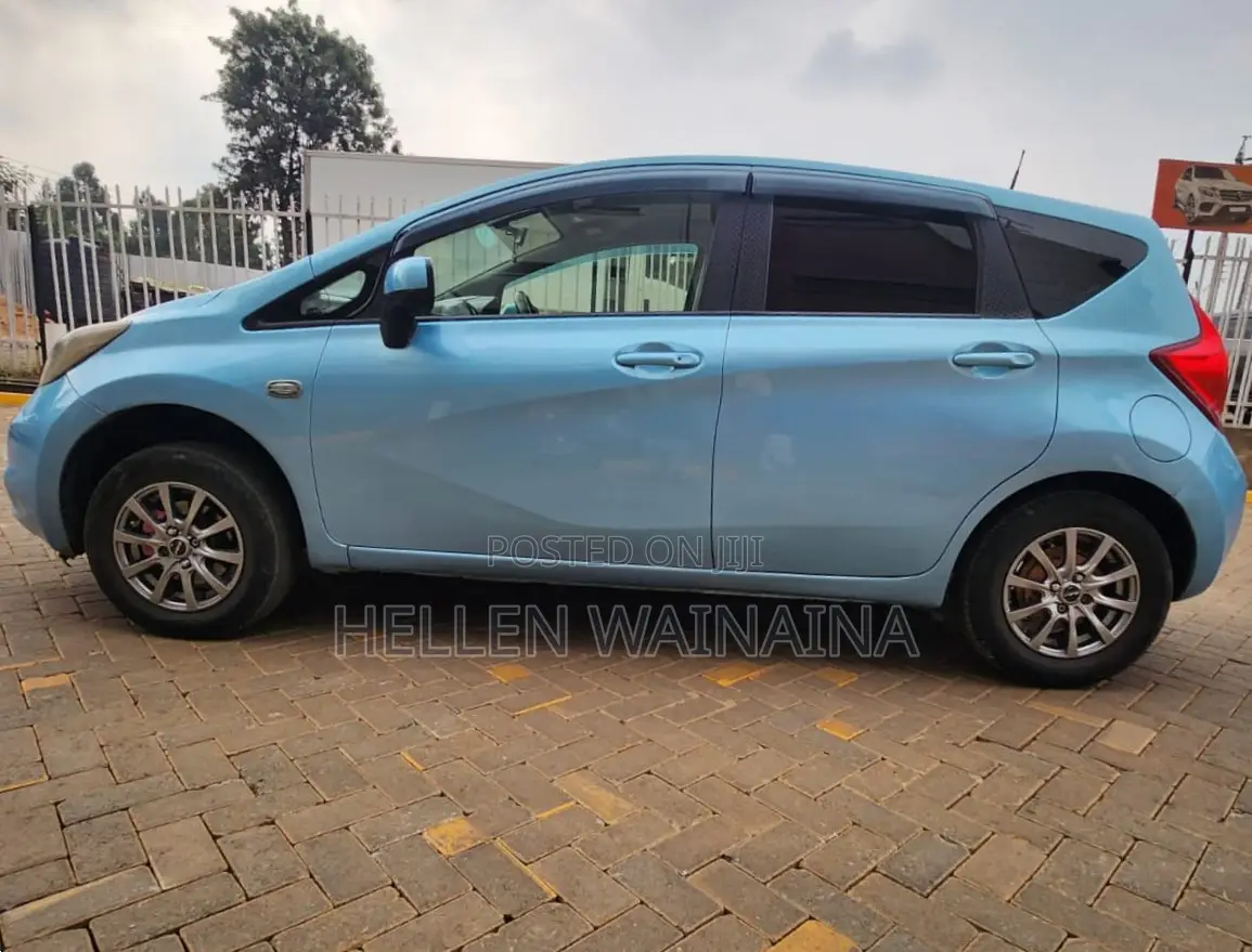 Nissan Note 2011 Blue