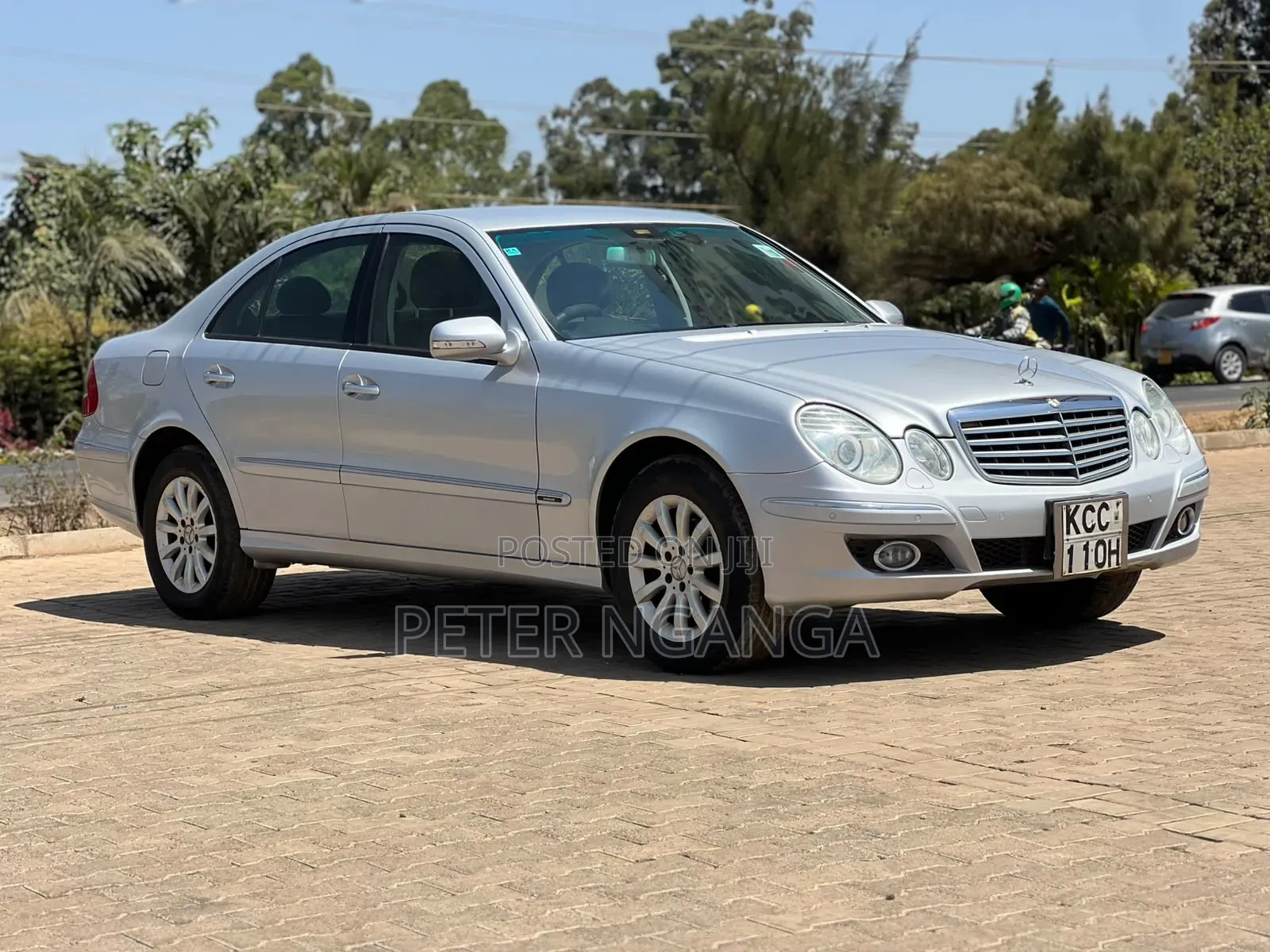 Mercedes-Benz E300 2009 Silver