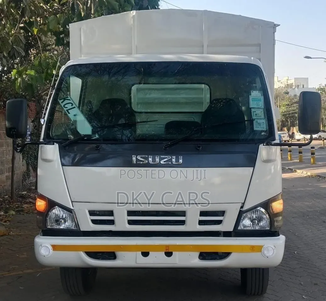 Isuzu NPR 2016 White