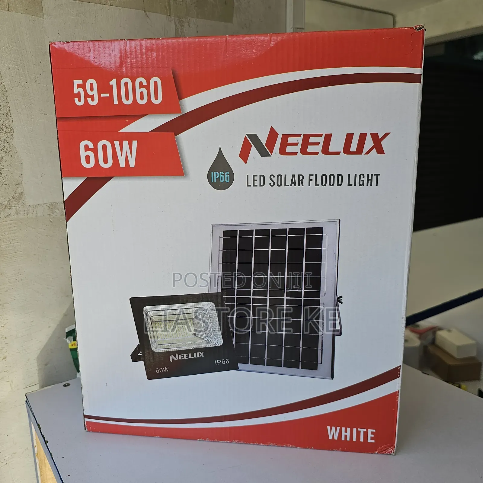 60W Solar Flood Light IP66 – LED Outdoor Security Lamp