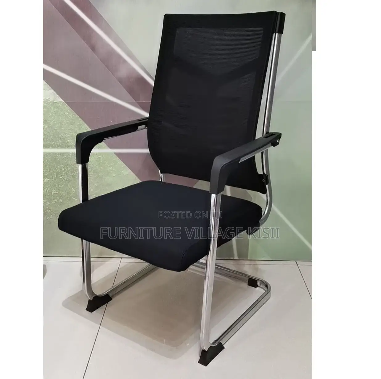 Office Chair: Ergonomic Mesh Visitors Seat