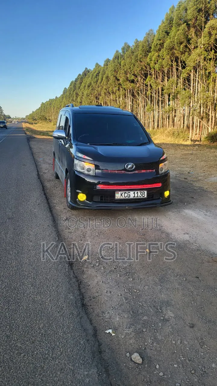 Toyota Voxy 2009 Black