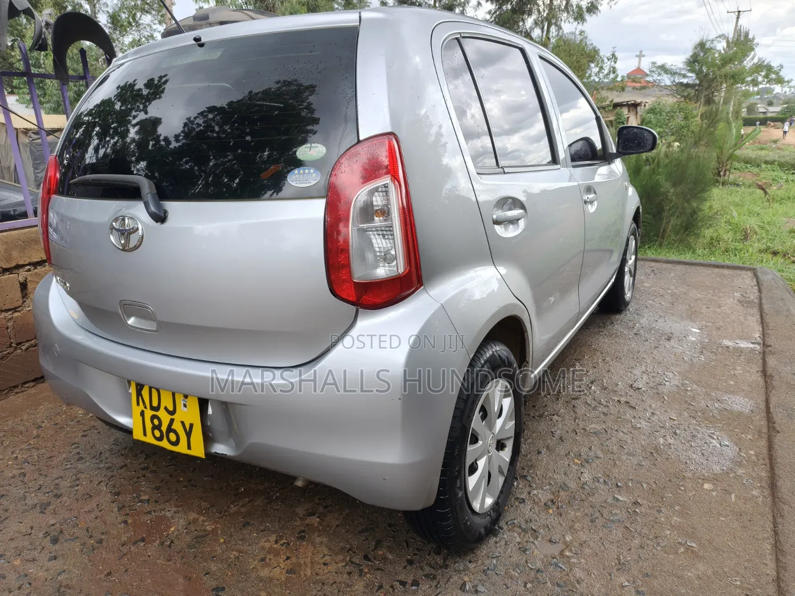 Toyota Passo 1.0 FWD 2015 Silver
