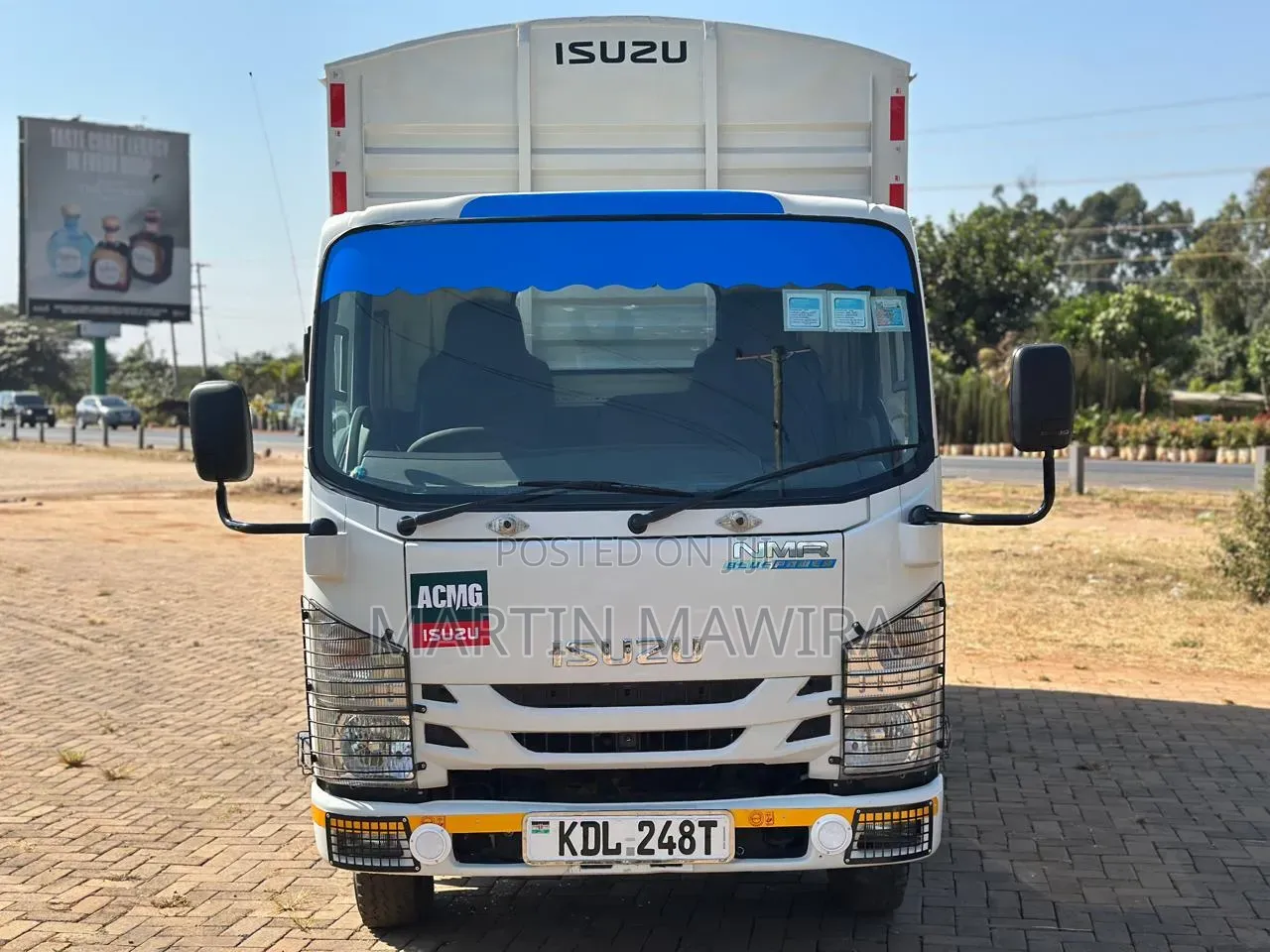 Isuzu NMR Closed