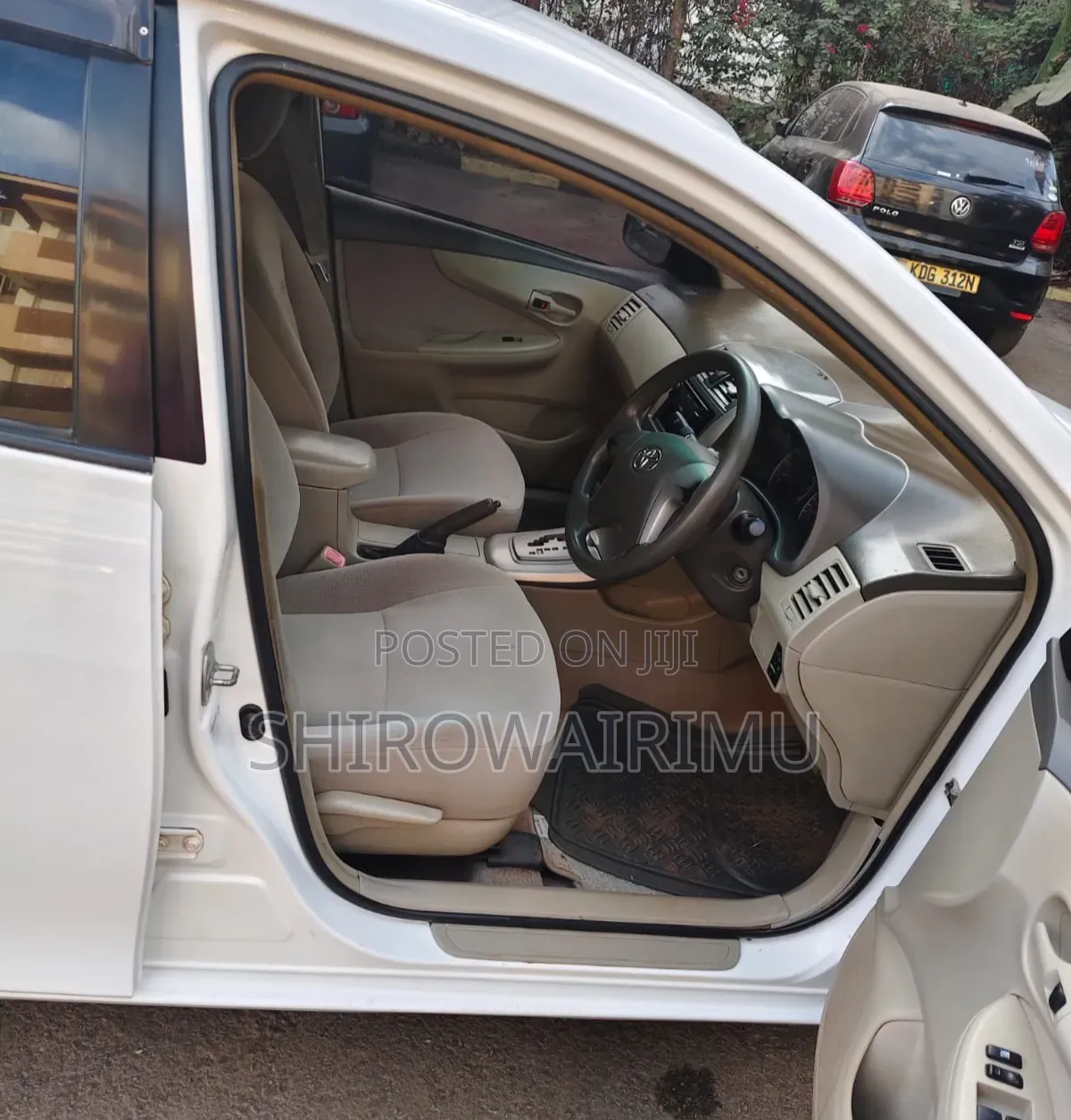 Toyota Axio 2010 Off white