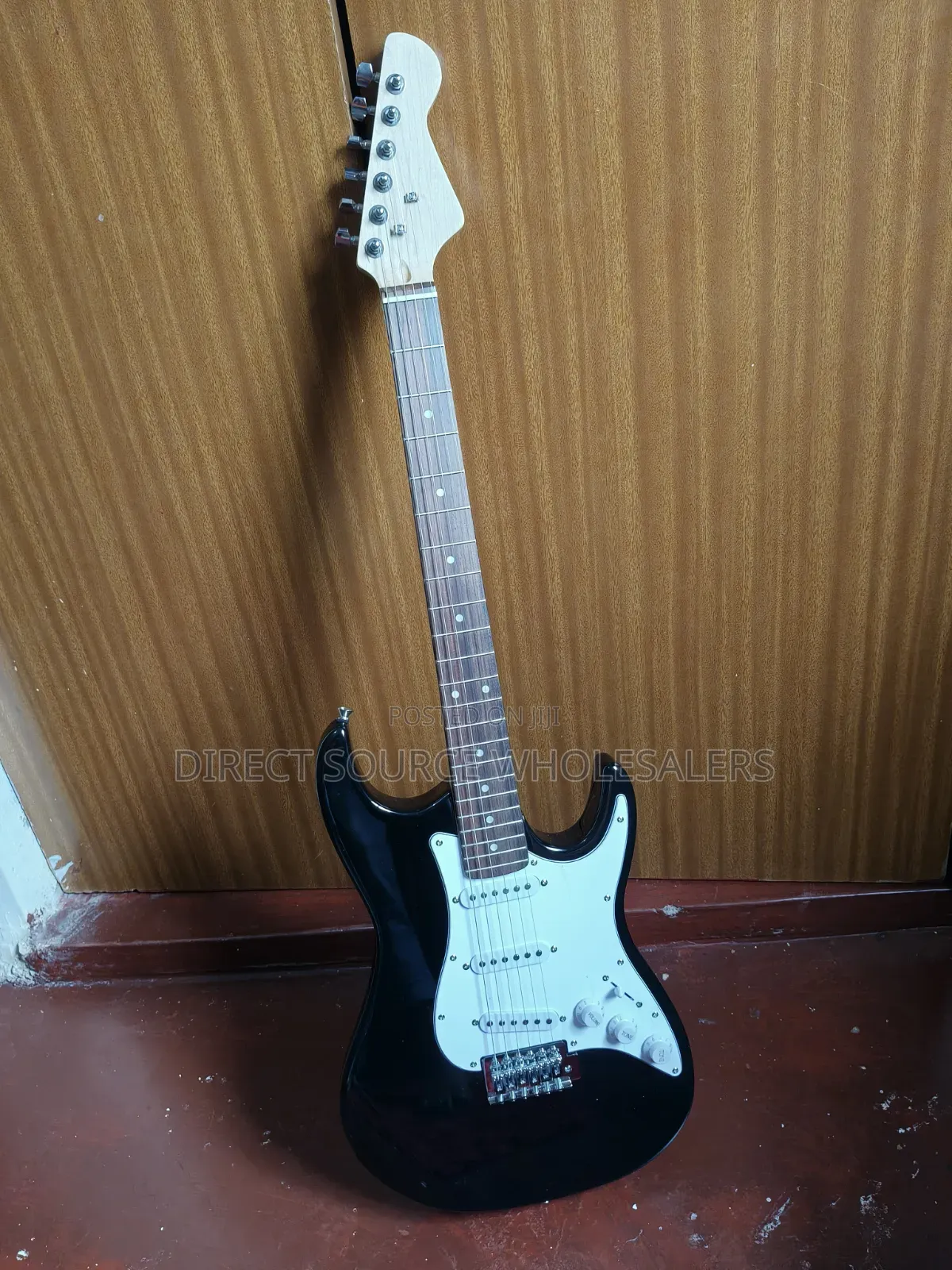 Electric Guitar Black – Perfect for Beginners Pros