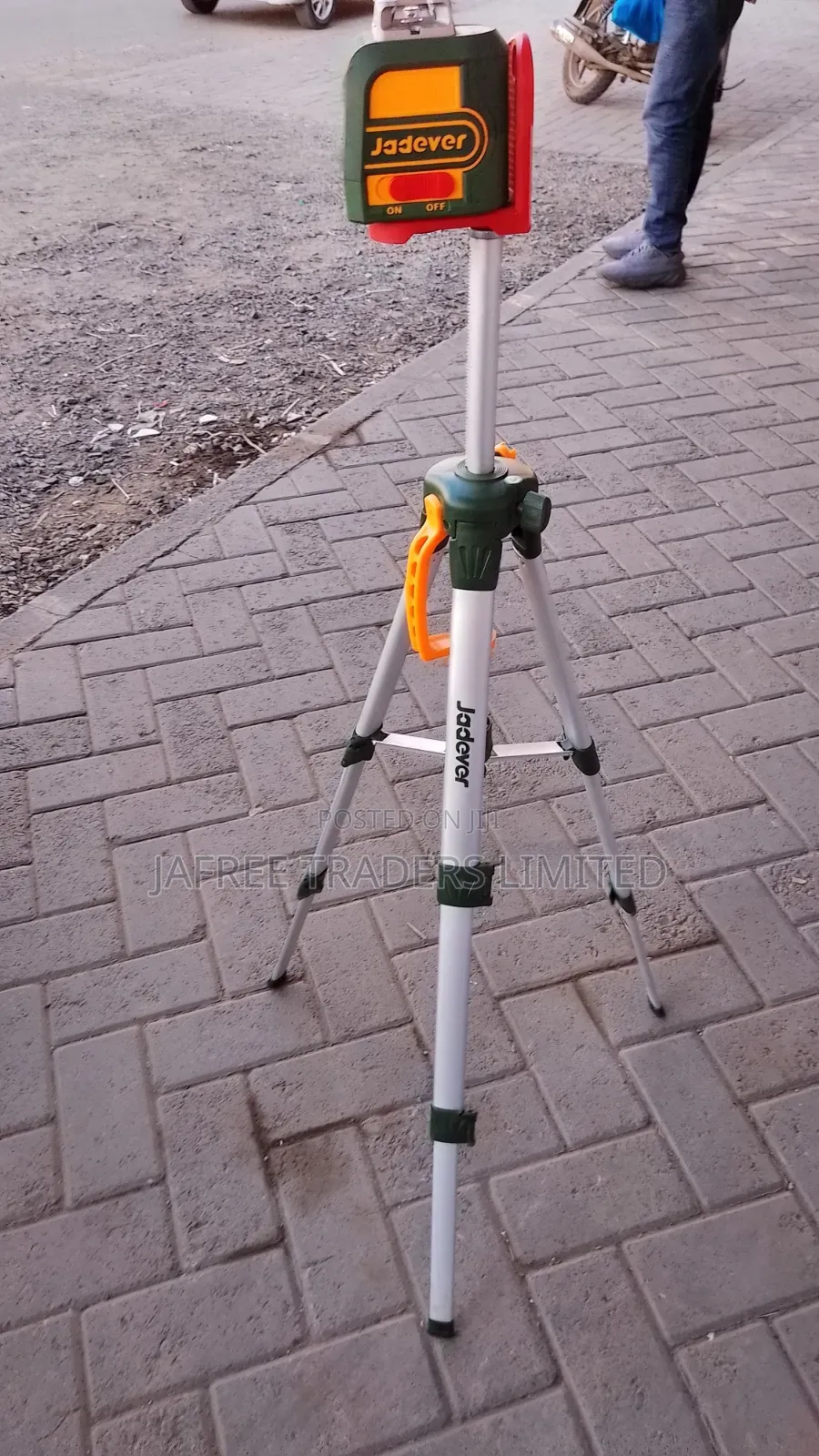 Laser Level With Tripod Stand
