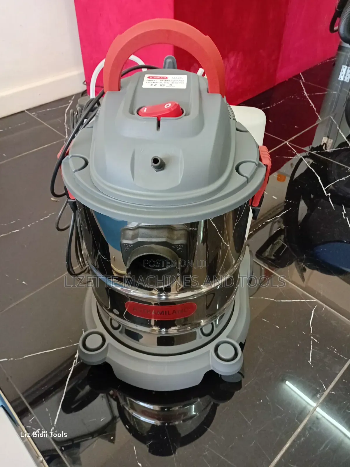Astramilano 25L Wet and Dry Carpet Cleaner 1200W