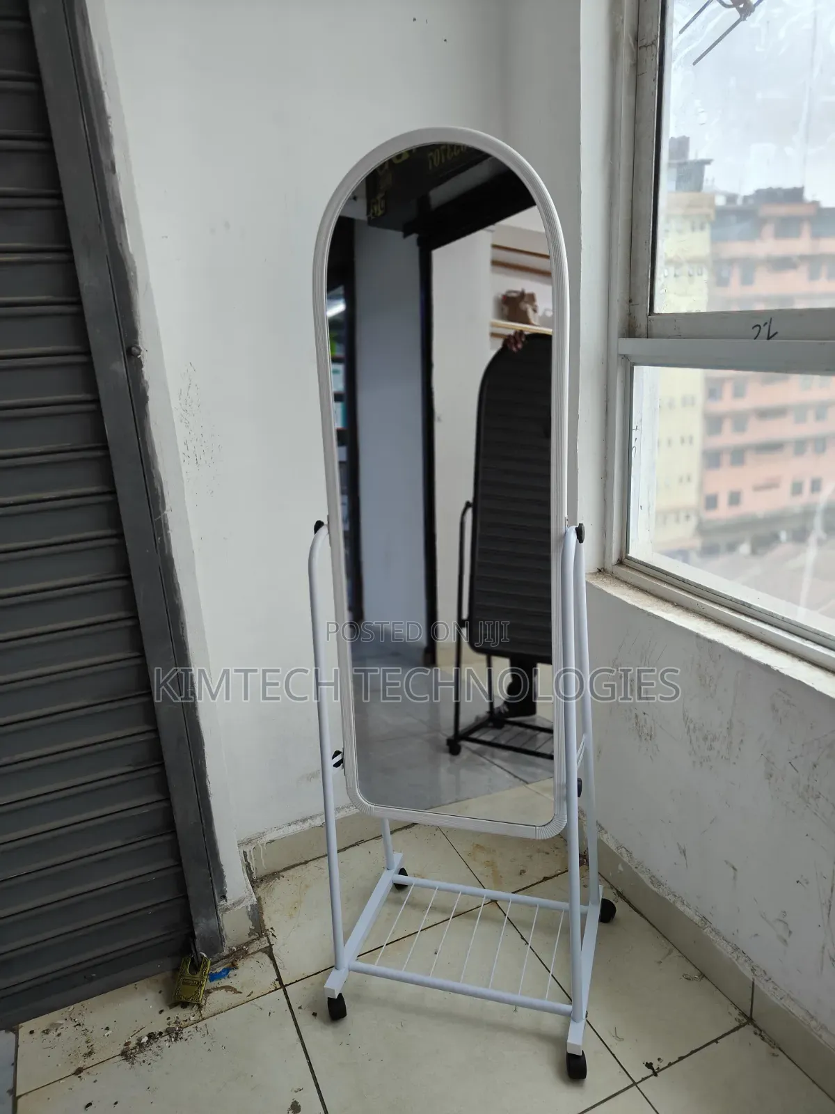 Big Size 123*46*6cm 
*White Full Length Dressing Mirror With Wheels