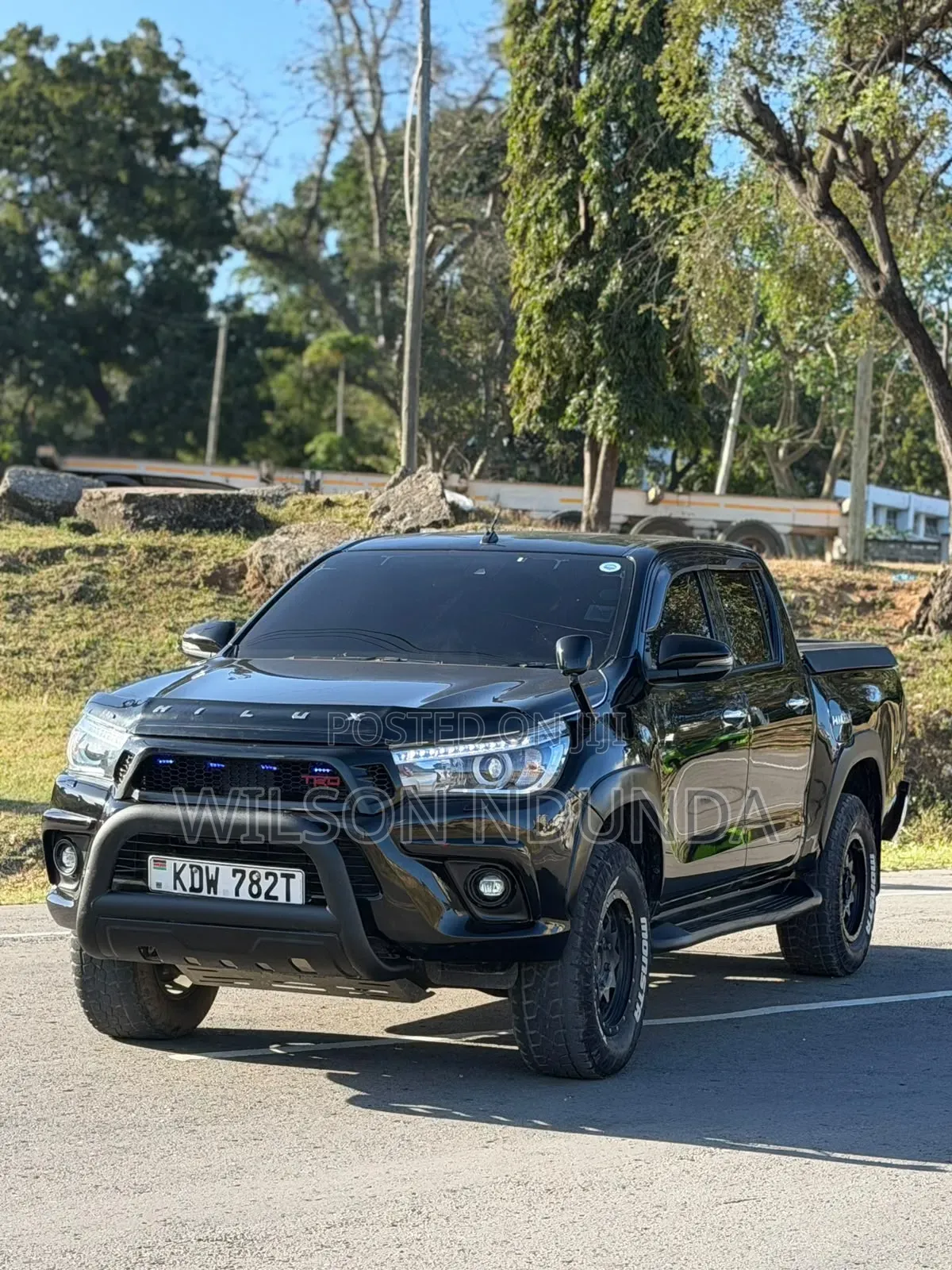 Toyota Hilux 2018 Black