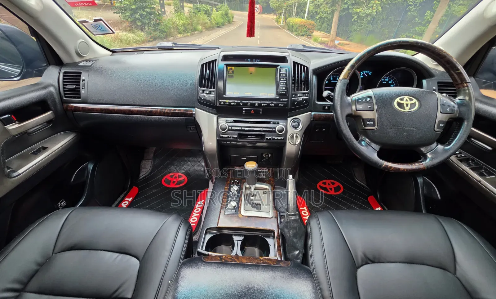Toyota Land Cruiser 2011 Black