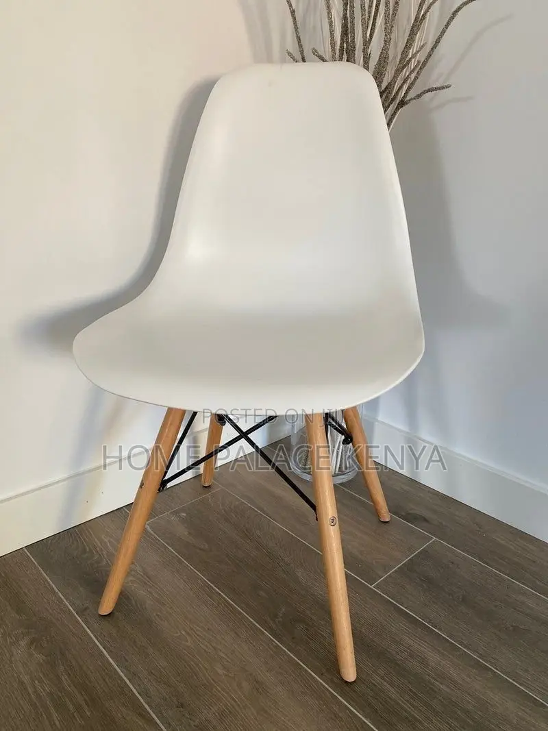 Eames Chair; Designer Eames Inspired Dining Chair for Modern Homes