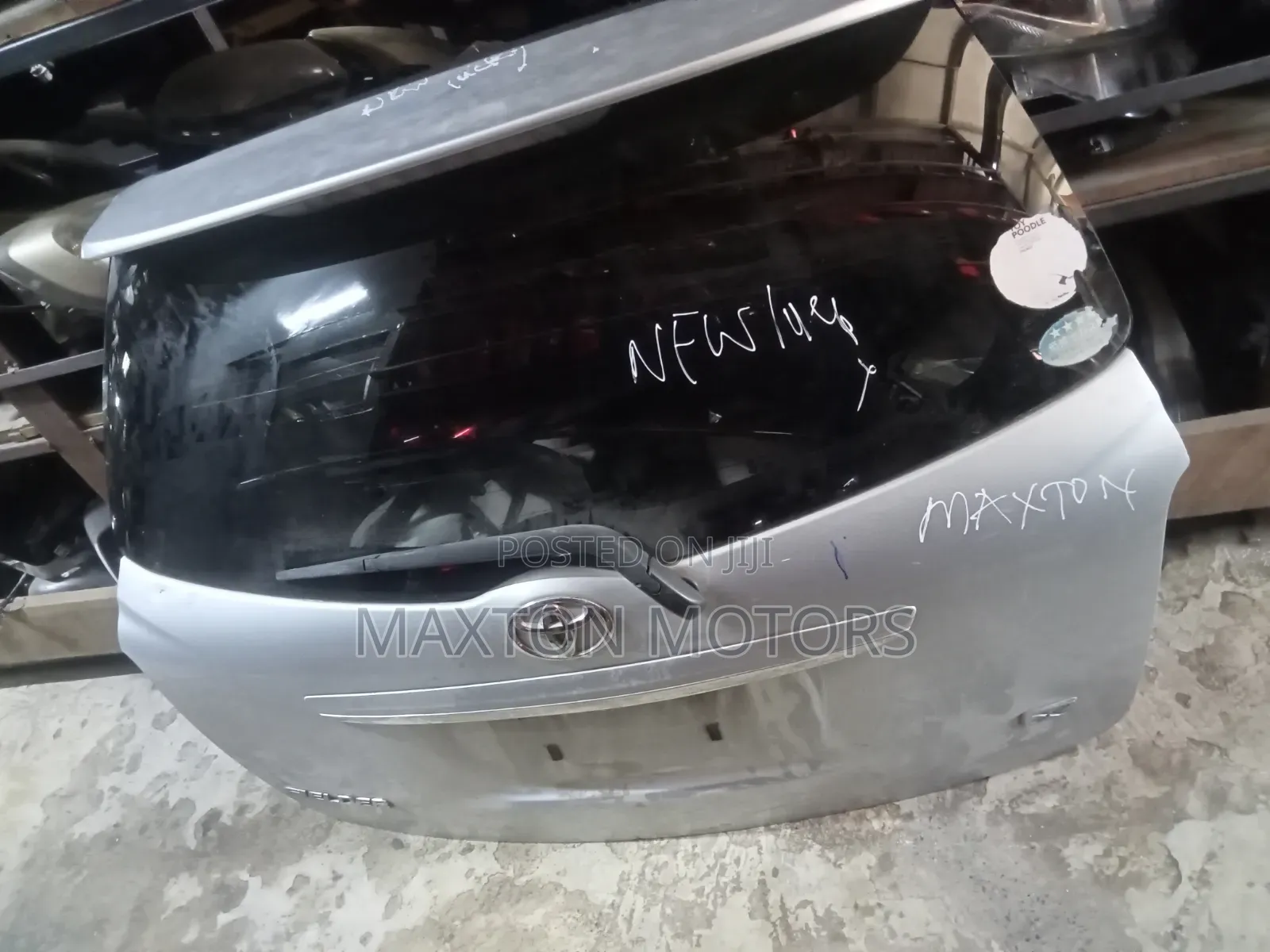 Toyota Fielder 2009 Tailgate (New Arrivals)